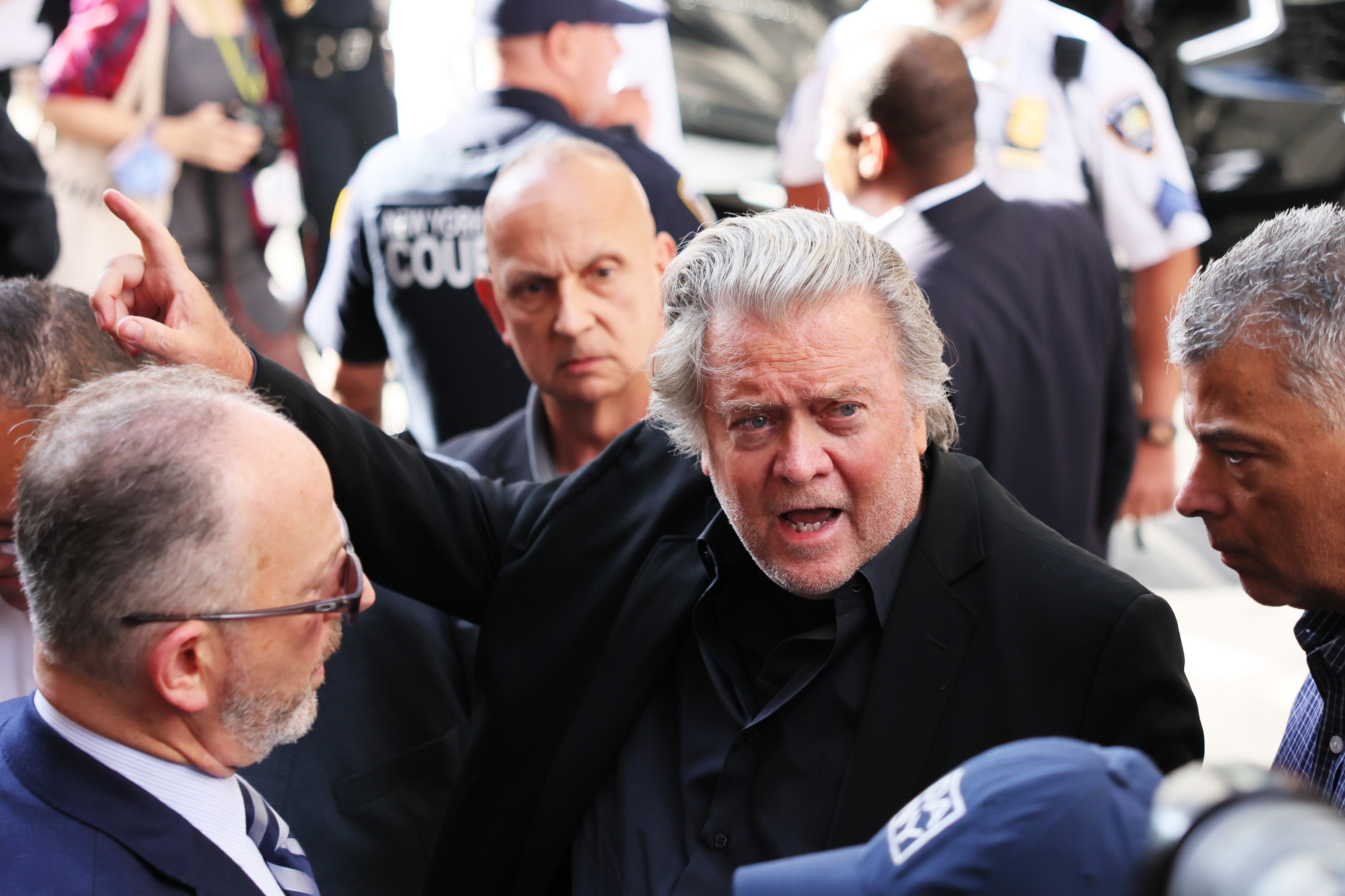 Steve Bannon a su llegada a los juzgados.