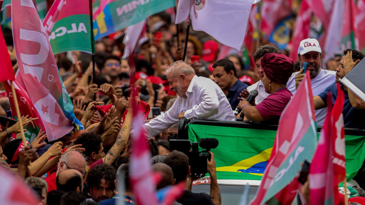 Lula en un mitin en Belo Horizonte