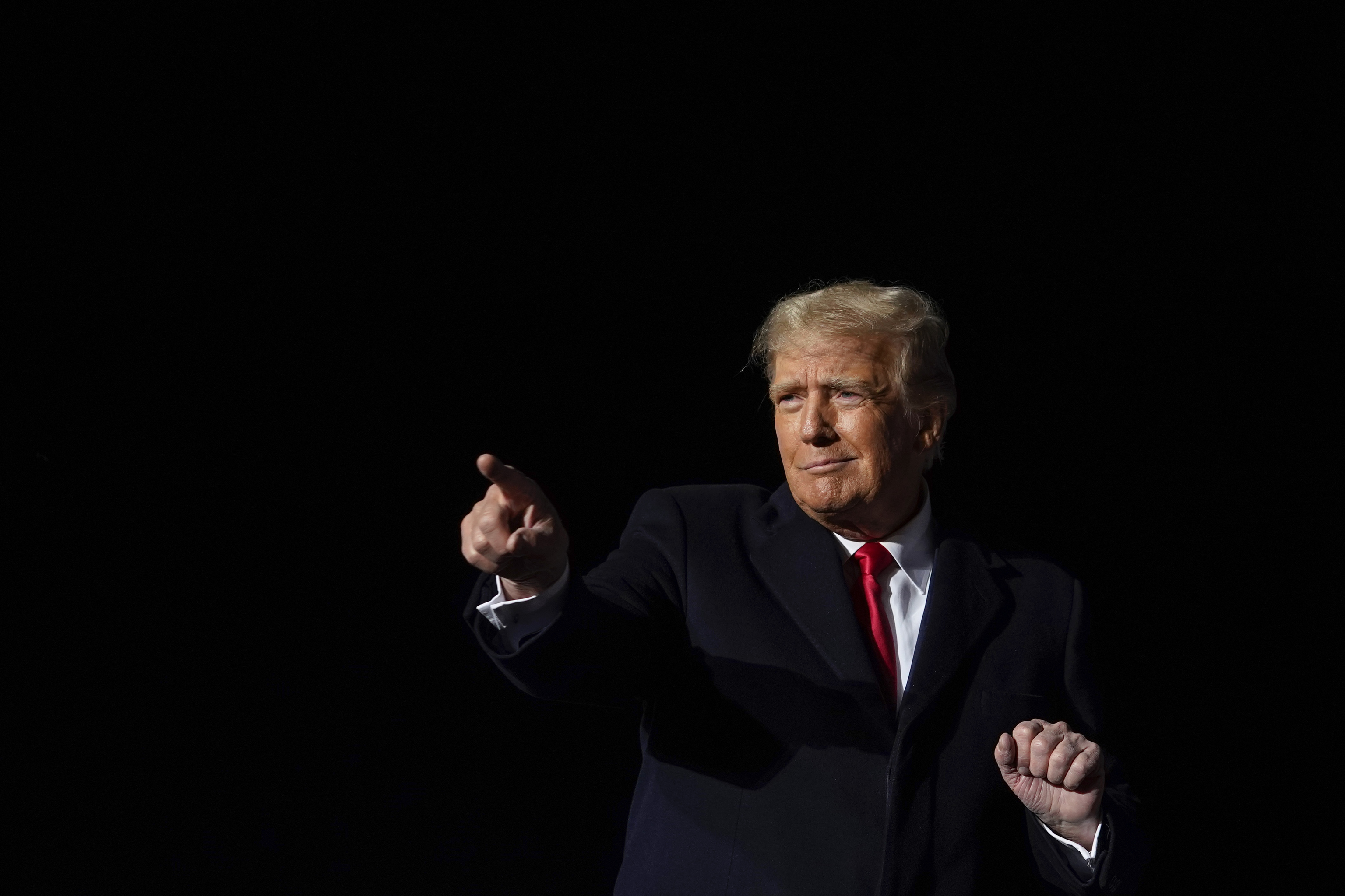 El ex presidente, Donald Trump, durante el mitin de ayer, en Vandalia (Ohio).