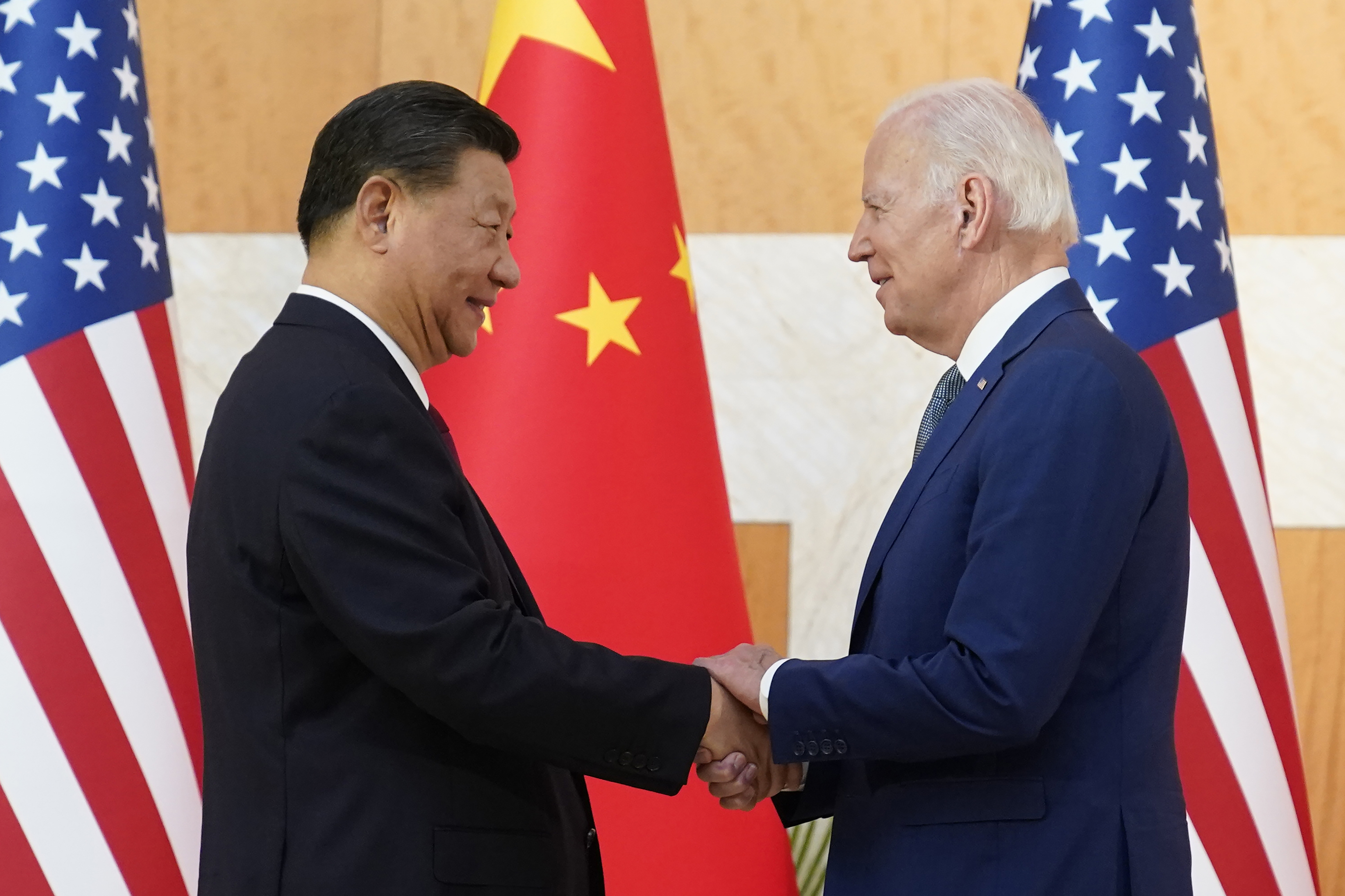 Xi Jinping y Joe Biden, en Nusa Dua (Bali).