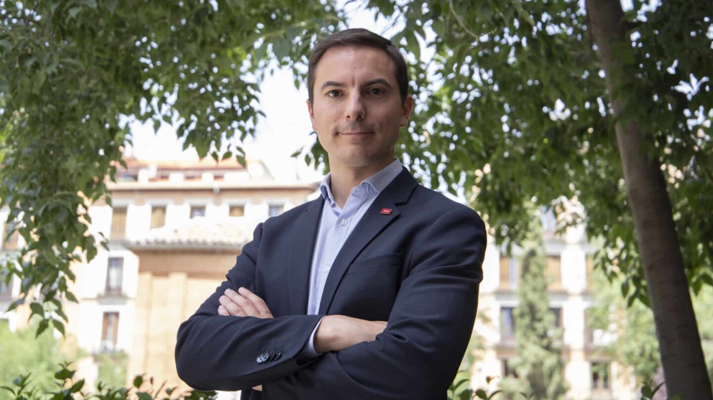 Juan Lobato, secretario general del PSOE-M y candidato socialista a la presidencia de la Comunidad de Madrid, el pasado 5 de mayo de 2023 en la plaza del Dos de Mayo de la capital.